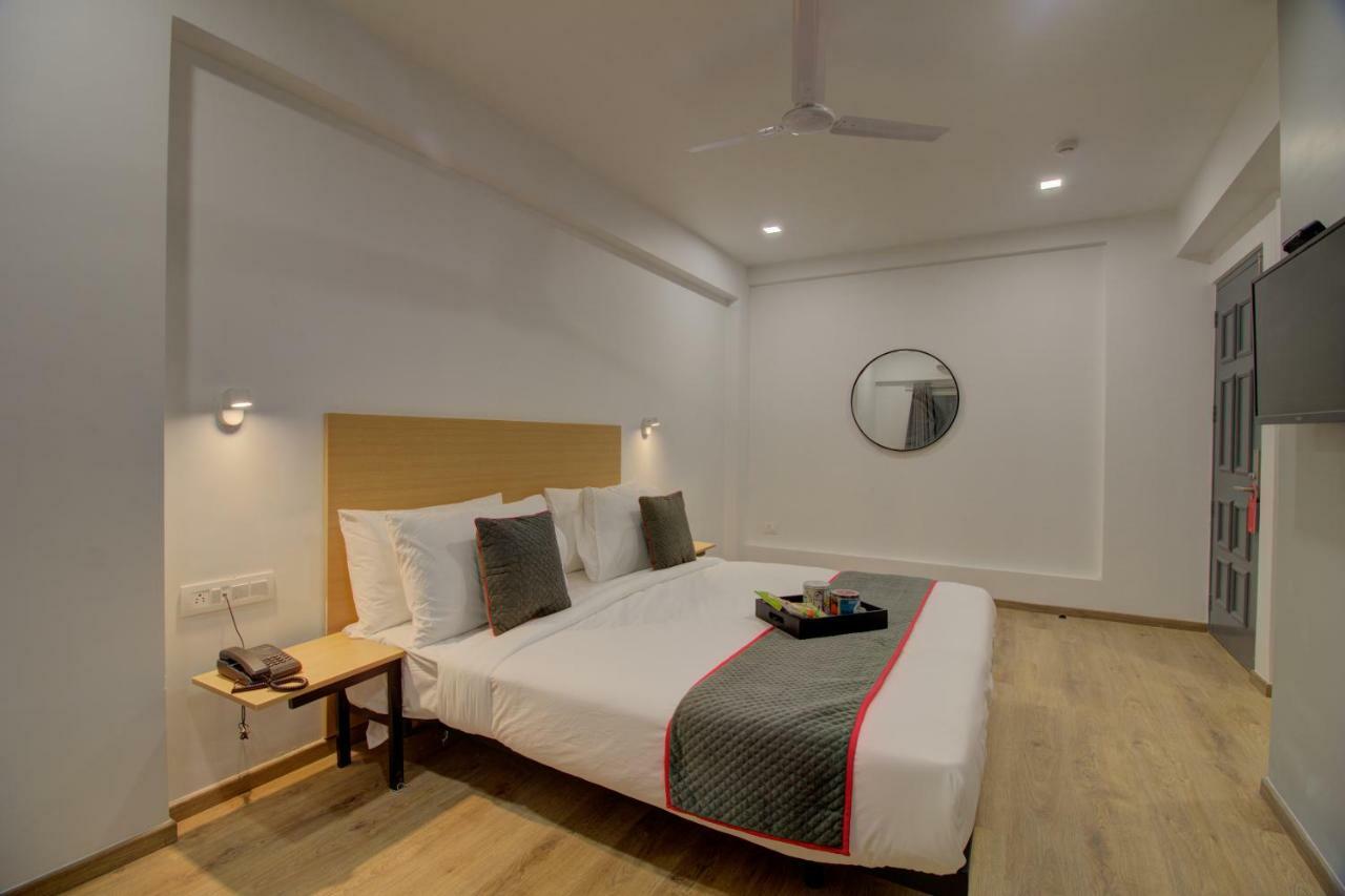Townhouse Oak Kopar Khairane Navi Mumbai Formerly Ivy Hotel Exterior photo