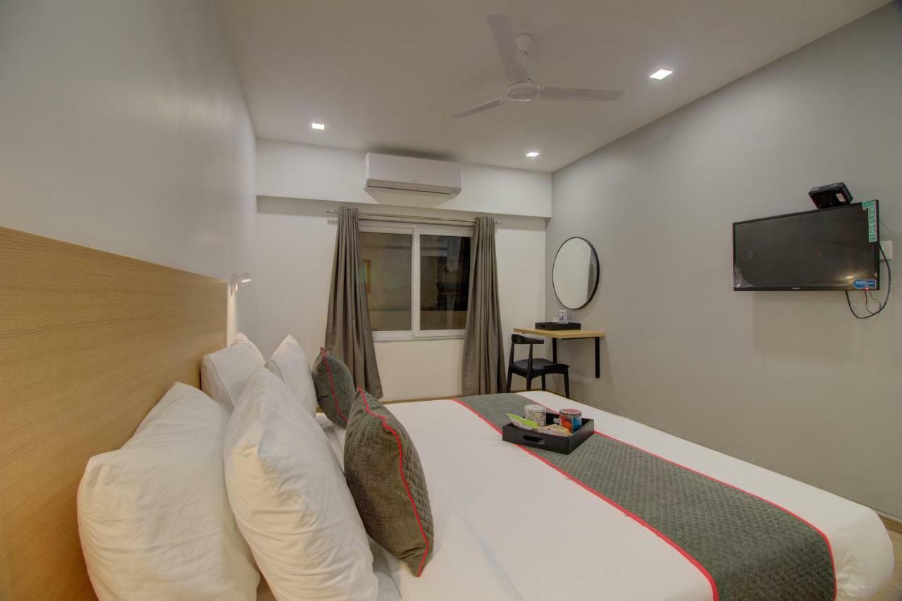 Townhouse Oak Kopar Khairane Navi Mumbai Formerly Ivy Hotel Exterior photo
